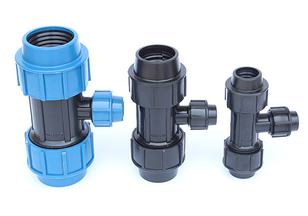 PE外(wài)連三通