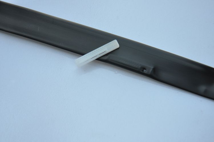 贴片式(shì)滴灌带